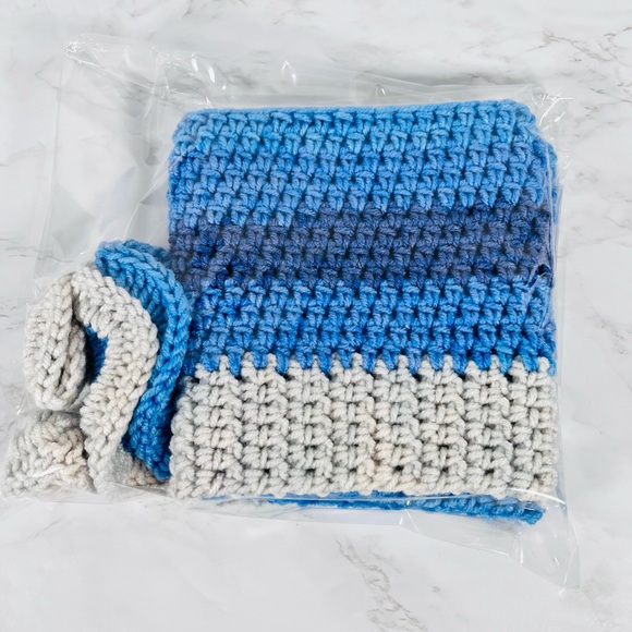 Crochet Ear Warmer Headband With 2 Scrunchies - Picture 9 of 9